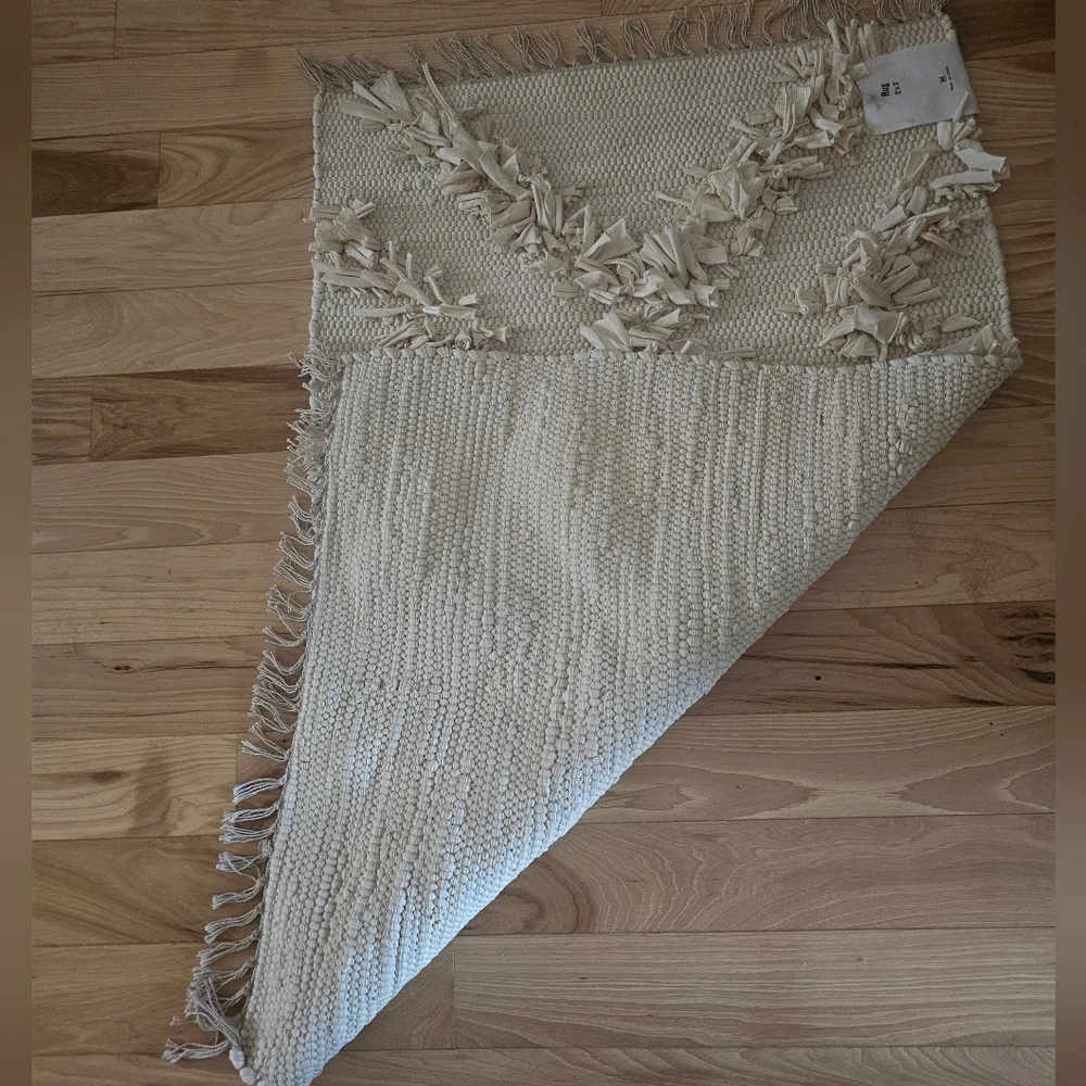 Urban Outfitters Jalen Tufted Rag Rug. New